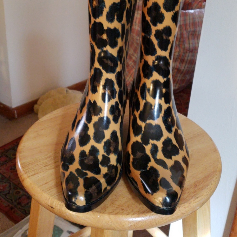 Rain boots